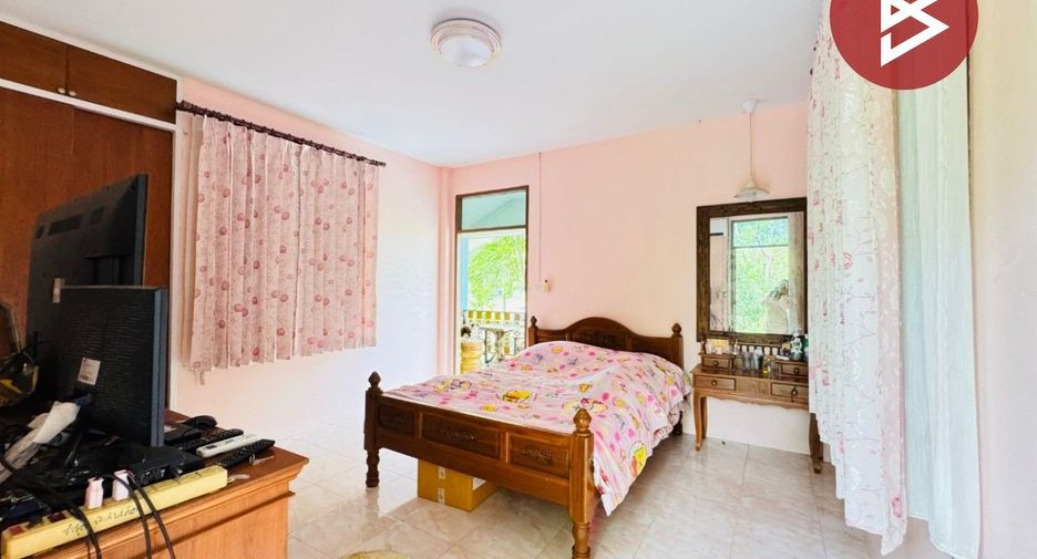 Haus zum Kauf mit 1 Zimmer in Tha Yang, Phetchaburi