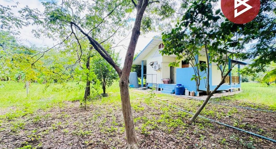 Haus zum Kauf mit 1 Zimmer in Tha Yang, Phetchaburi