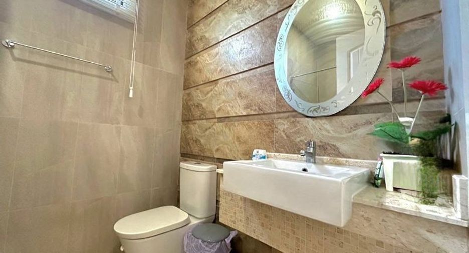 À vendre 3 chambres maison à Sattahip, Chonburi