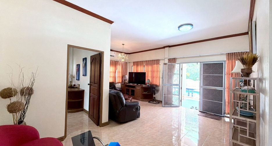 For rent 3 bedrooms villa in Hua Hin, Prachuap Khiri Khan
