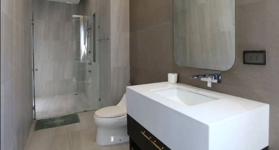 Продажа 4 спальни вилла в Южная Паттайя, Паттайя