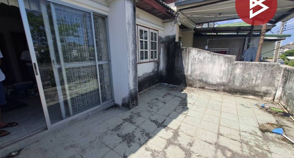 Продажа 3 спальни таунхаус в Mueang Chon Buri, Чонбури