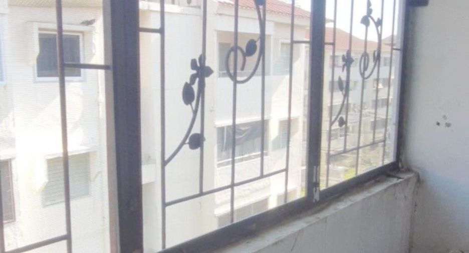 For sale 1 bed condo in Bang Sao Thong, Samut Prakan