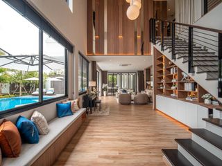 For sale 5 bedrooms villa in Hang Dong, Chiang Mai