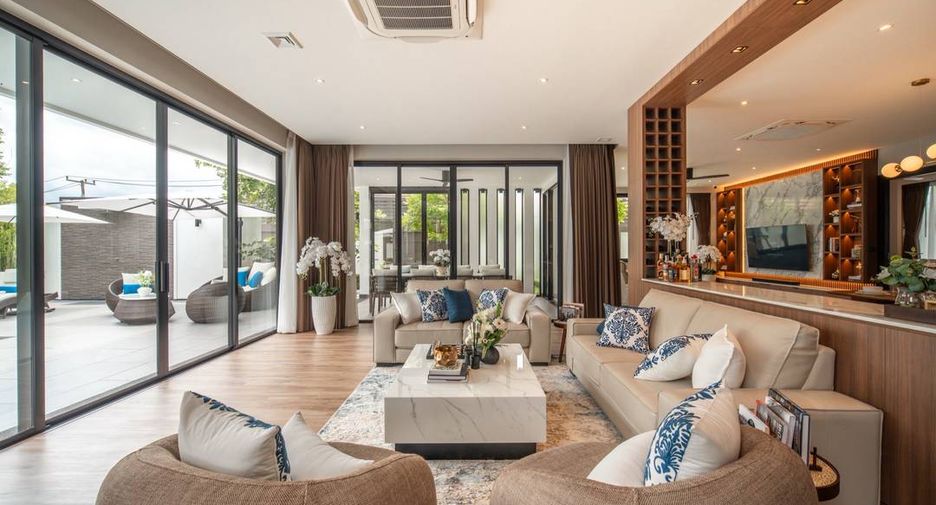 For sale 5 bedrooms villa in Hang Dong, Chiang Mai