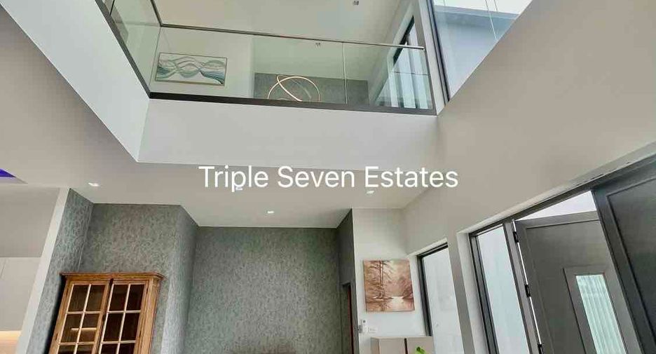 For sale そして for rent 4 ベッドルーム villa in East Pattaya, Pattaya