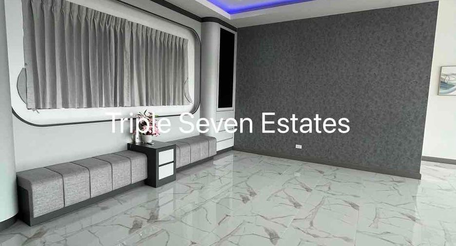 For sale そして for rent 4 ベッドルーム villa in East Pattaya, Pattaya