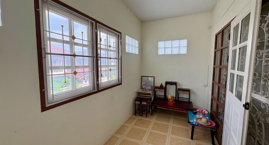 For sale 6 bedrooms house in Bang Bua Thong, Nonthaburi