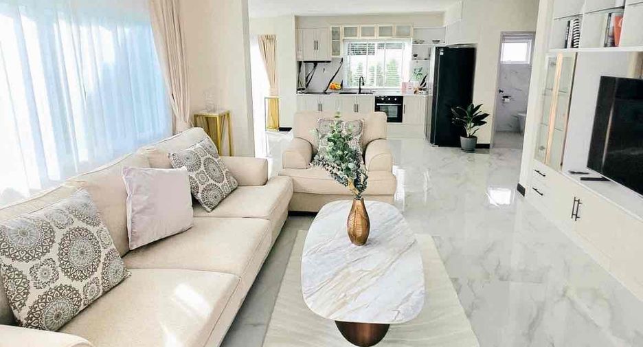 Villa zum Kauf und zur Miete mit 5 Zimmer in Jomtien, Pattaya