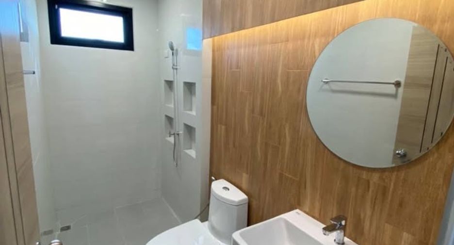 Аренда и продажа 4 спальни таунхаус в Mueang Phitsanulok, Пхитсанулок