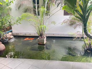 For sale 3 bedrooms apartment in Khlong Toei, Bangkok