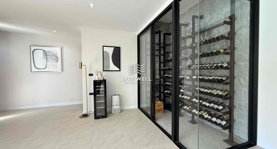 For sale and for rent 3 bedrooms villa in East Pattaya, Pattaya