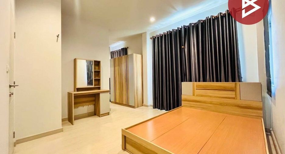 For sale 4 bedrooms house in Bang Pakong, Chachoengsao