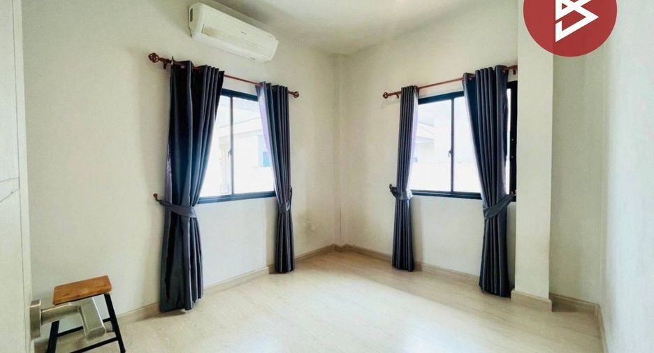 For sale 4 bedrooms house in Bang Pakong, Chachoengsao
