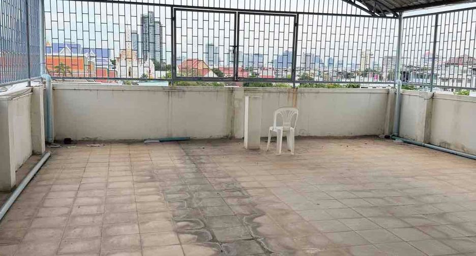 Casa en venta de 12 habitaciones en Khlong San, Bangkok