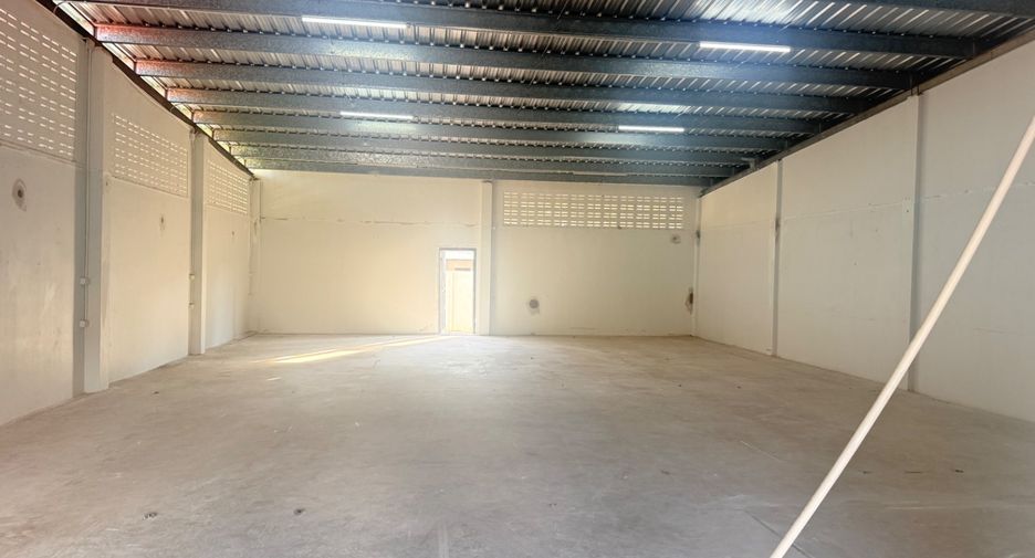 For rent 1 bed warehouse in East Pattaya, Pattaya