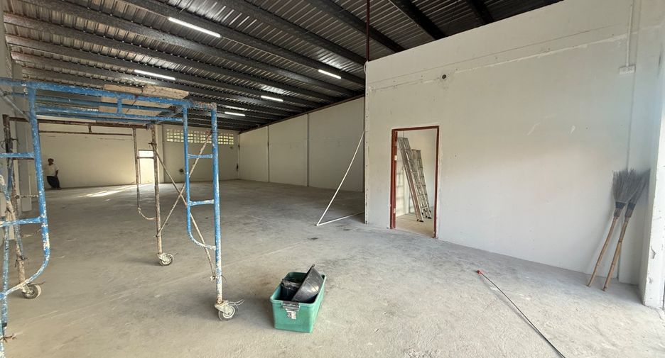 For rent 1 bed warehouse in East Pattaya, Pattaya
