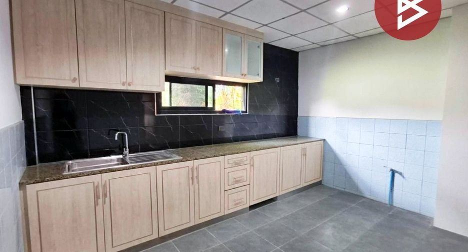 For sale 2 bedrooms townhouse in Lat Krabang, Bangkok