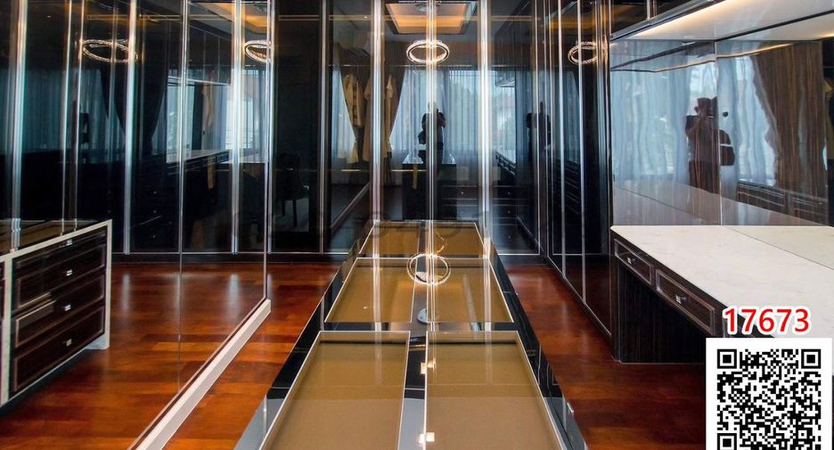 Casa en alquiler de 4 habitaciones en Bang Bon, Bangkok