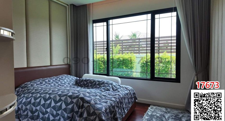 Casa en alquiler de 4 habitaciones en Bang Bon, Bangkok