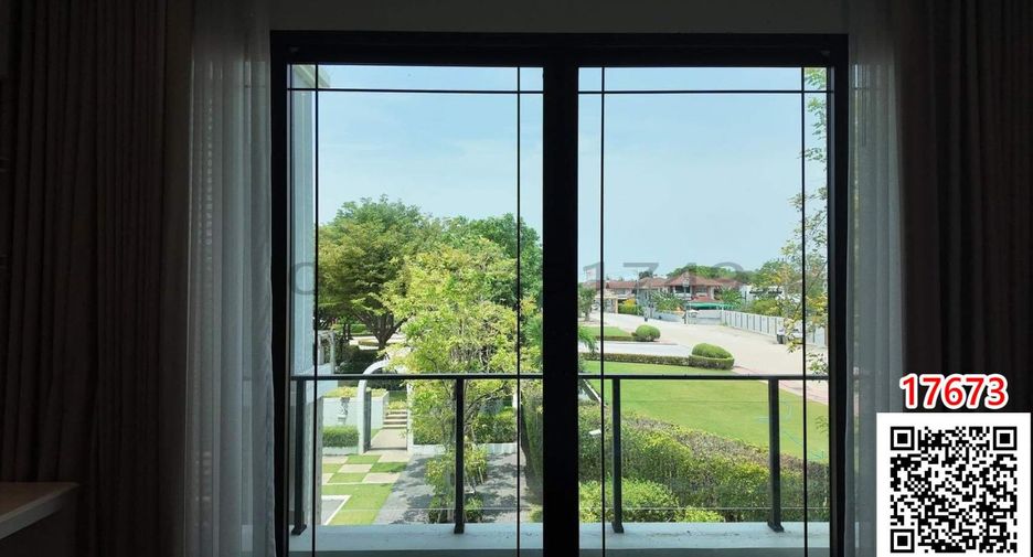 Casa en alquiler de 4 habitaciones en Bang Bon, Bangkok