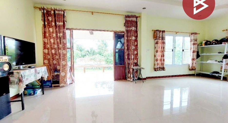 Casa en venta de 3 habitaciones en Phon Phisai, Nong Khai