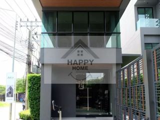 For sale 2 bedrooms office in Bang Kapi, Bangkok