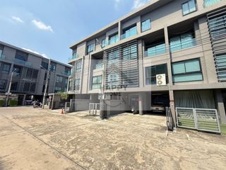 For sale 2 bedrooms office in Bang Kapi, Bangkok