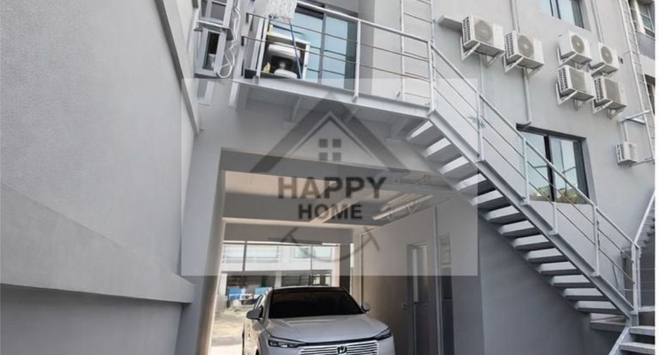 For sale 2 bedrooms office in Bang Kapi, Bangkok
