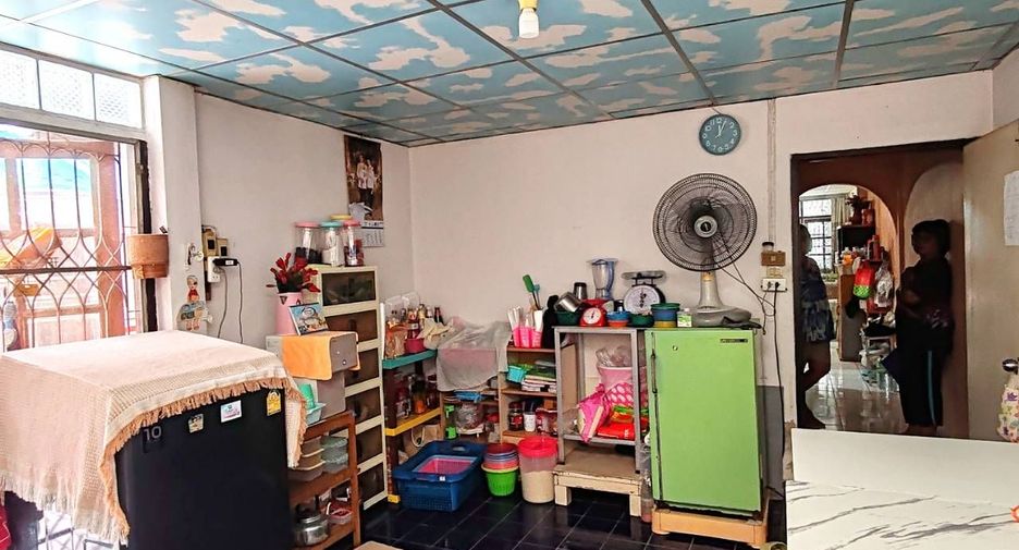 Casa en venta de 4 habitaciones en Bang Khen, Bangkok