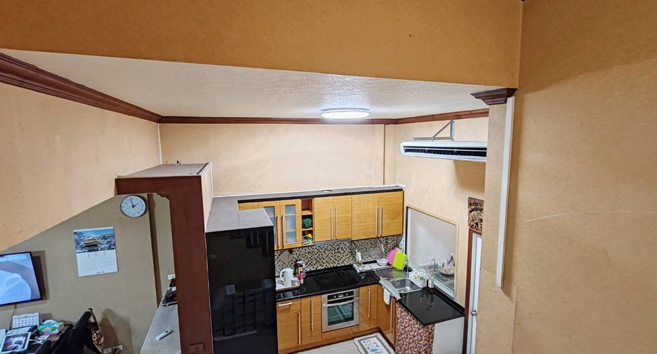 For sale 3 bedrooms townhouse in Suan Luang, Bangkok