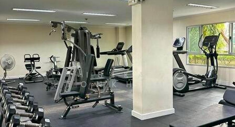For sale 1 bed condo in Bang Kapi, Bangkok
