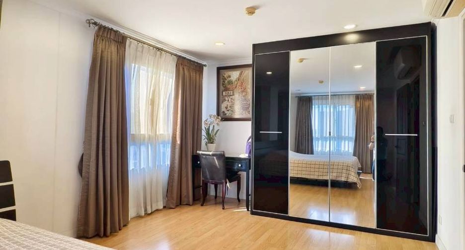 For sale 1 bed condo in Bang Kapi, Bangkok