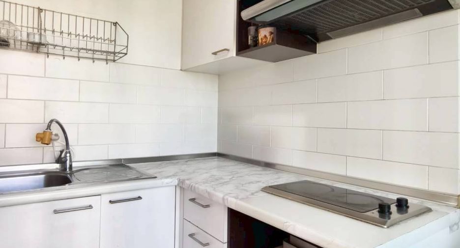 For sale 1 bed condo in Bang Kapi, Bangkok
