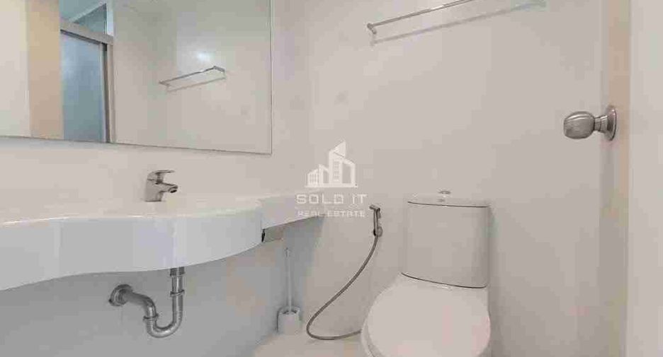 For sale 2 bedrooms condo 