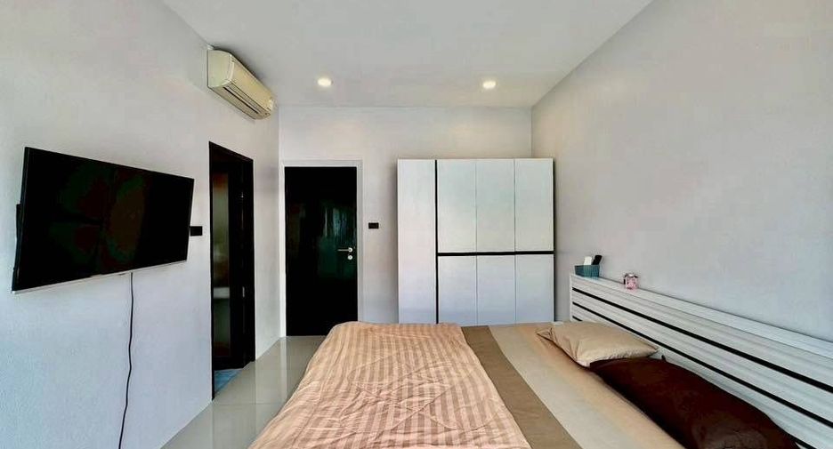 For rent 7 bedrooms villa in South Pattaya, Pattaya