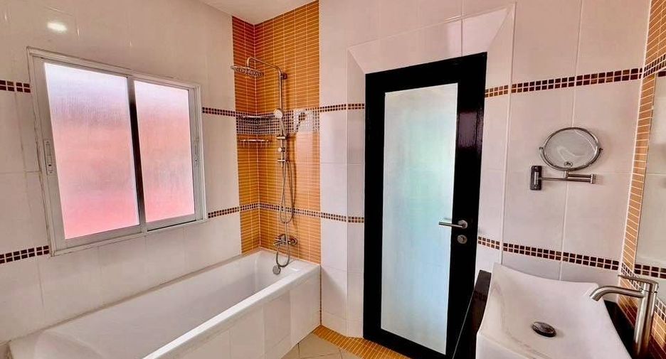 For rent 7 bedrooms villa in South Pattaya, Pattaya