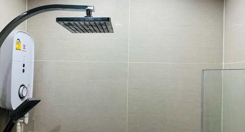 For rent 1 bed condo in Khlong San, Bangkok