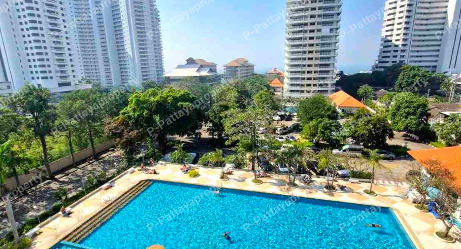 For sale studio condo in Pratumnak, Pattaya