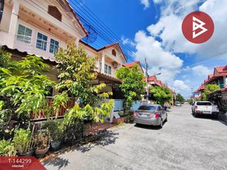 For sale 3 bedrooms townhouse in Mueang Samut Prakan, Samut Prakan