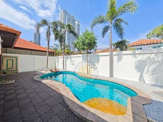 For sale 3 bedrooms villa in Bang Lamung, Chonburi