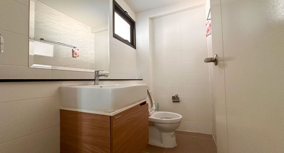 Haus zum Kauf mit 4 Zimmer in Mueang Nonthaburi, Nonthaburi