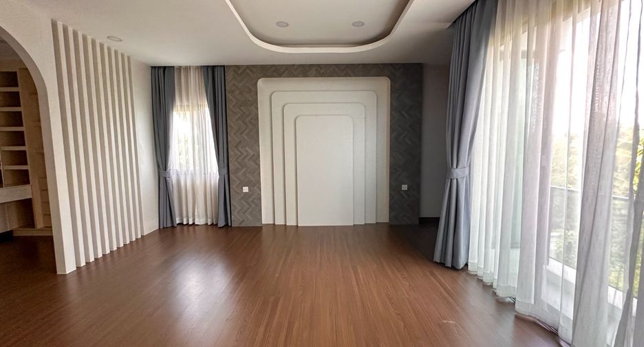 Haus zum Kauf mit 4 Zimmer in Mueang Nonthaburi, Nonthaburi