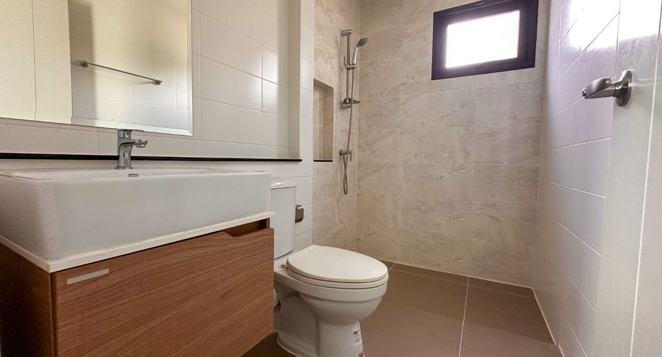 Haus zum Kauf mit 4 Zimmer in Mueang Nonthaburi, Nonthaburi