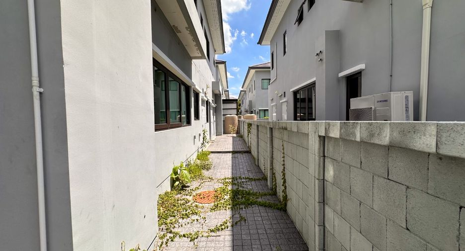 Haus zum Kauf mit 4 Zimmer in Mueang Nonthaburi, Nonthaburi