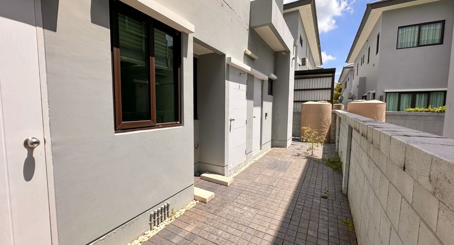 Haus zum Kauf mit 4 Zimmer in Mueang Nonthaburi, Nonthaburi