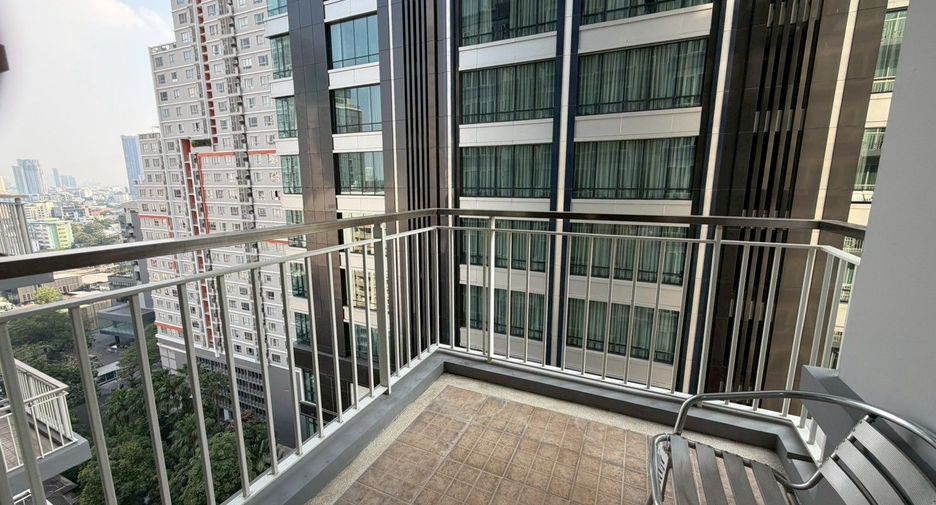 Wohnung zur Miete mit 2 Zimmer in Khlong Toei, Bangkok