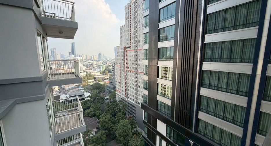 Wohnung zur Miete mit 2 Zimmer in Khlong Toei, Bangkok