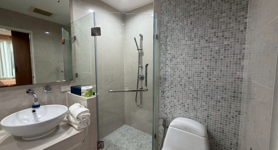 Wohnung zur Miete mit 2 Zimmer in Khlong Toei, Bangkok