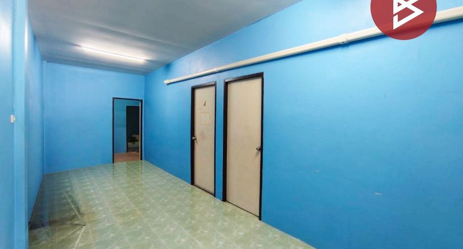 For sale 3 bedrooms townhouse in Sam Phran, Nakhon Pathom